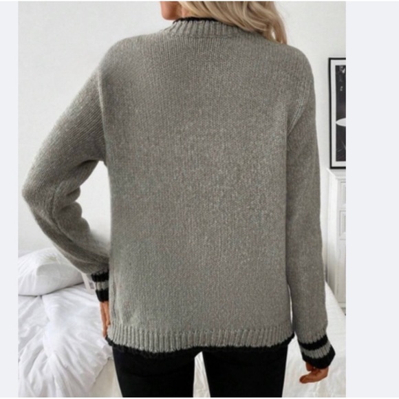 New V neck button down cardigan sweater - Picture 4 of 4